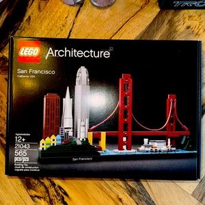 LEGO Architecture Skyline Collection #21043 San Francisco (565 Pieces) New